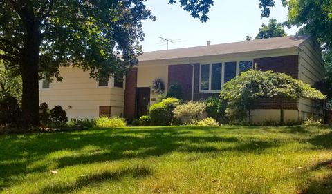 Photo of 244 Four Corners Road, Staten Island, NY 10304 (MLS # 1157183)