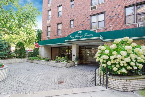 Photo of 149 Marine Avenue #4h-4j, Brooklyn, NY 11209 (MLS # 2404472)