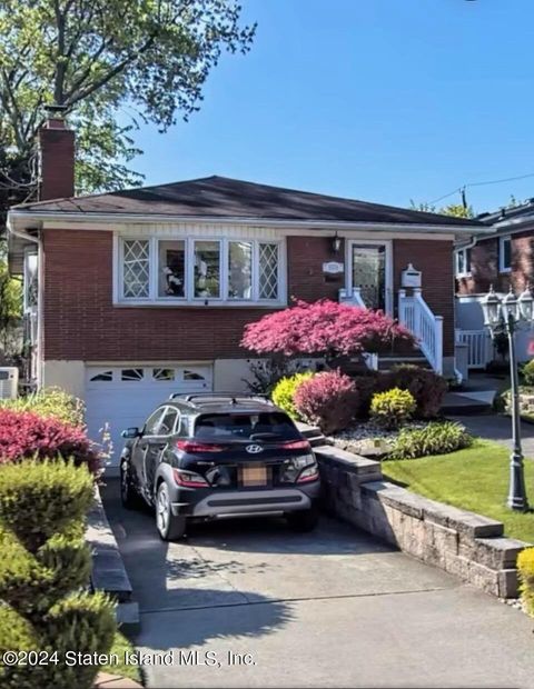 Photo of 5376 Amboy Road, Staten Island, NY 10312 (MLS # 2405108)