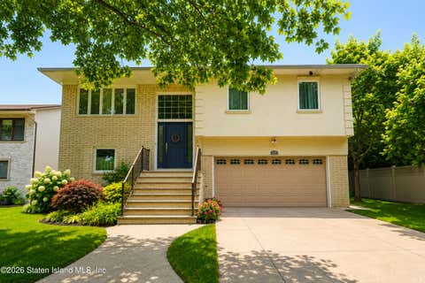 Photo of 14 Ridge Avenue, Staten Island, NY 10304 (MLS # 2603560)