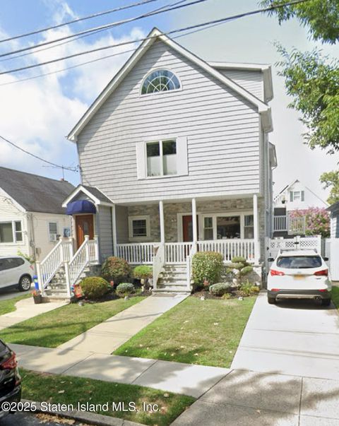 Photo of 74 Kell Avenue, Staten Island, NY 10314 (MLS # 2502001)
