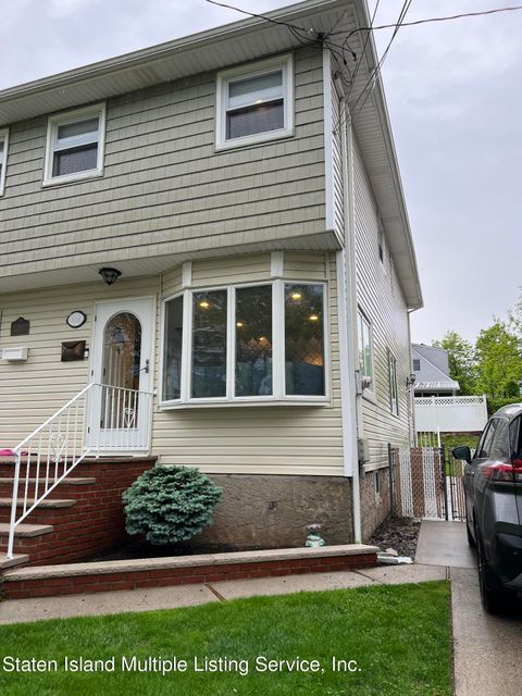Photo of 206 Robinson Avenue, Staten Island, NY 10312 (MLS # 2401244)