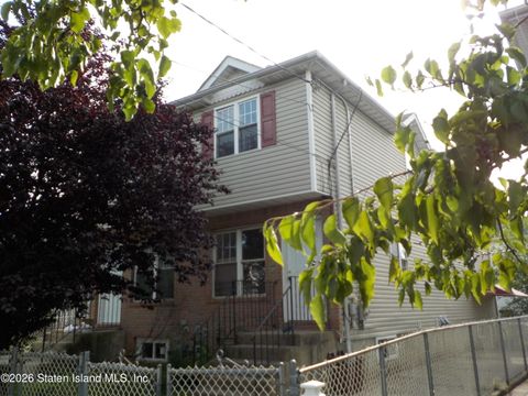 Photo of 222 Granite Avenue, Staten Island, NY 10303 (MLS # 2603144)