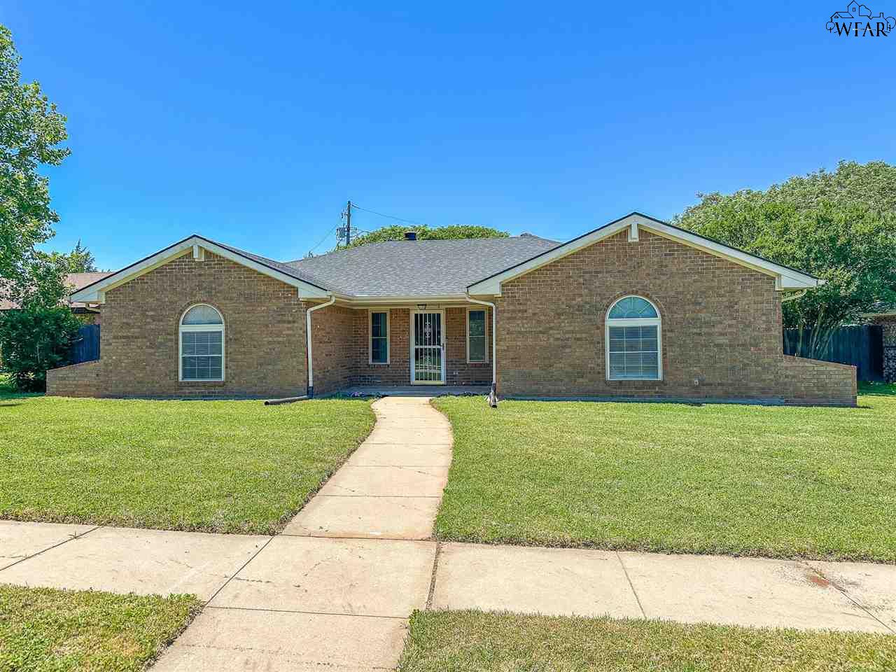 12 Mcnabb Circle, Wichita Falls, Texas image 2