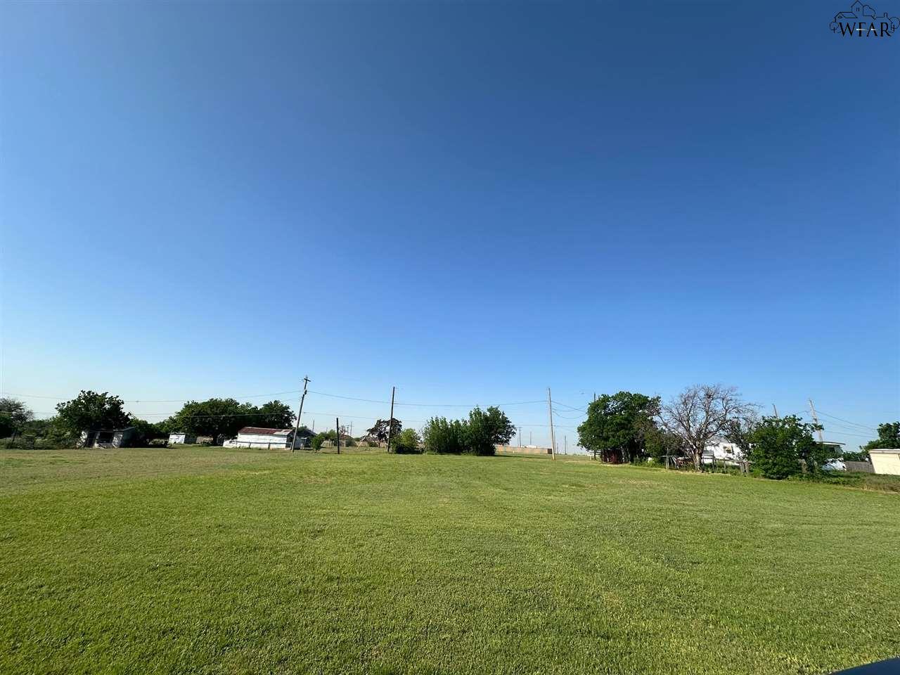 902 E Roosevelt Avenue, Electra, Texas image 1