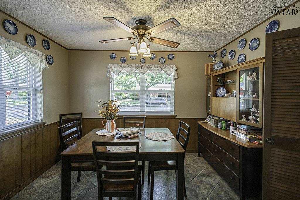 2513 N Elmwood Circle, Wichita Falls, Texas image 7