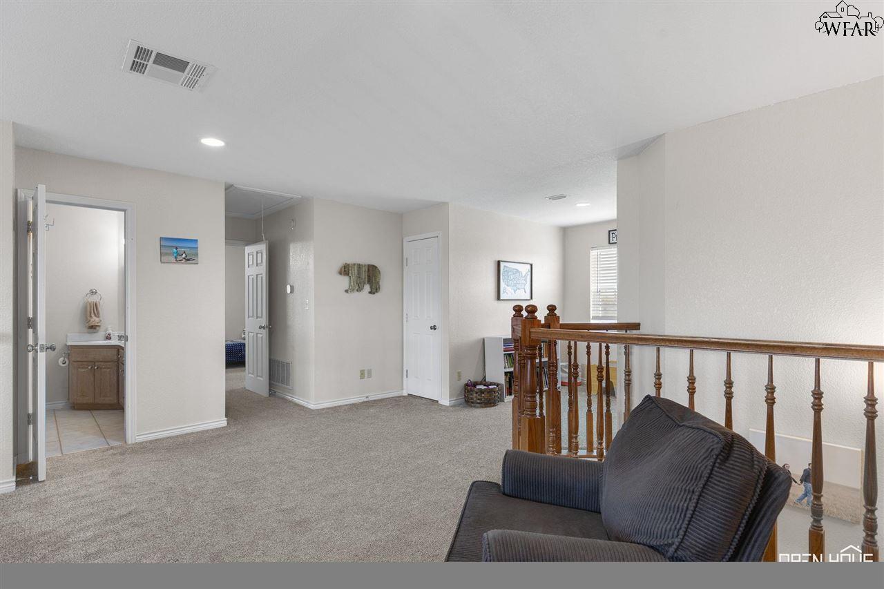 2944 Horseshoe Lake Road, Iowa Park, Texas image 17