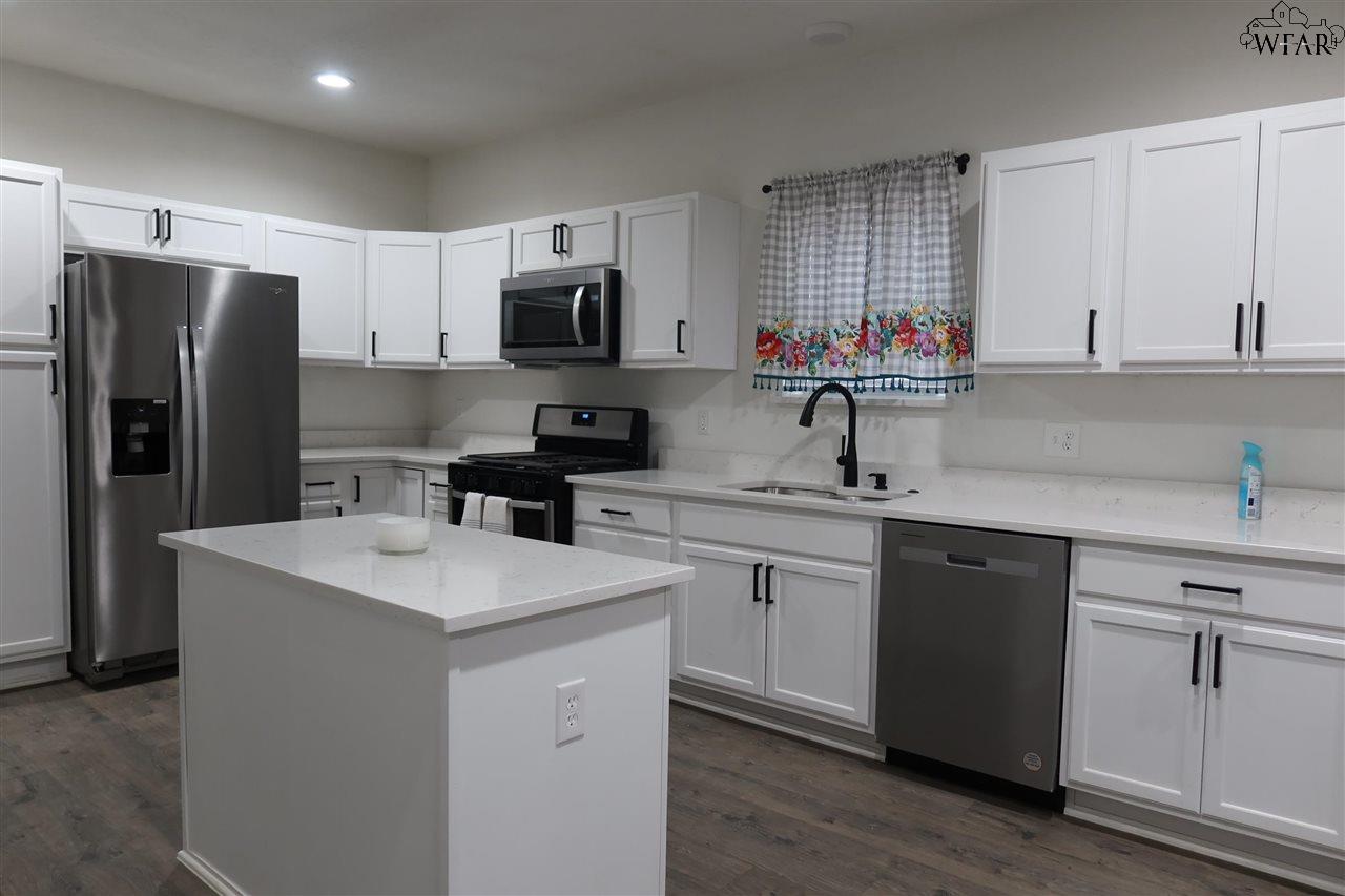 707 N Foley Street, Seymour, Texas image 4