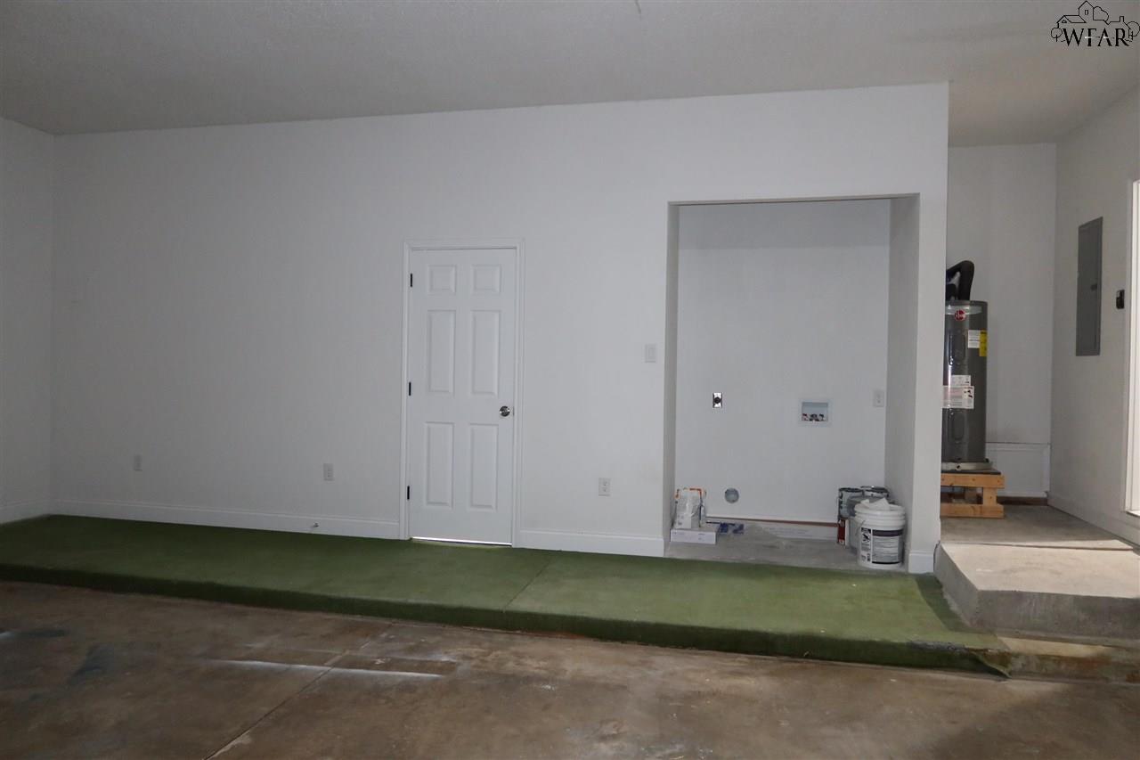 707 N Foley Street, Seymour, Texas image 21