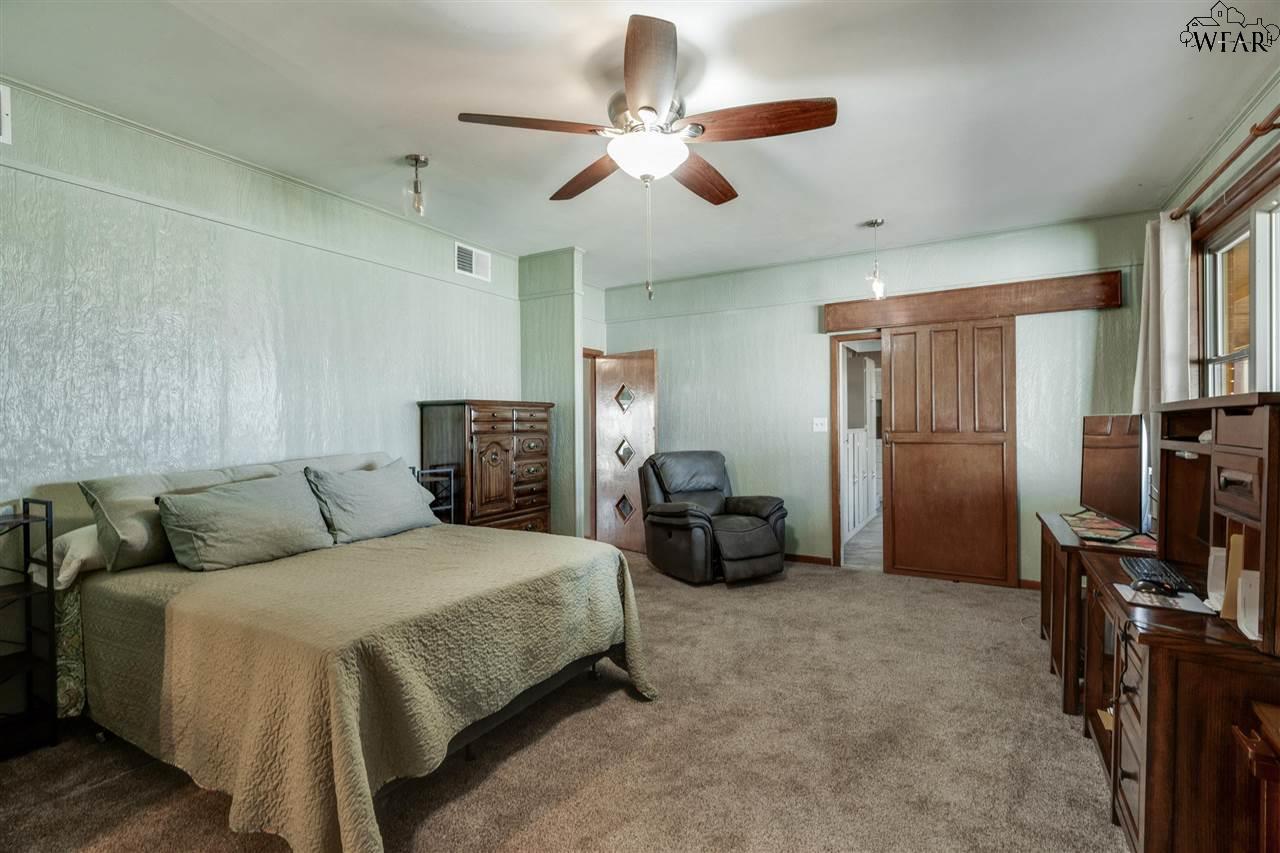 504 S Hilltop Avenue, Burkburnett, Texas image 16