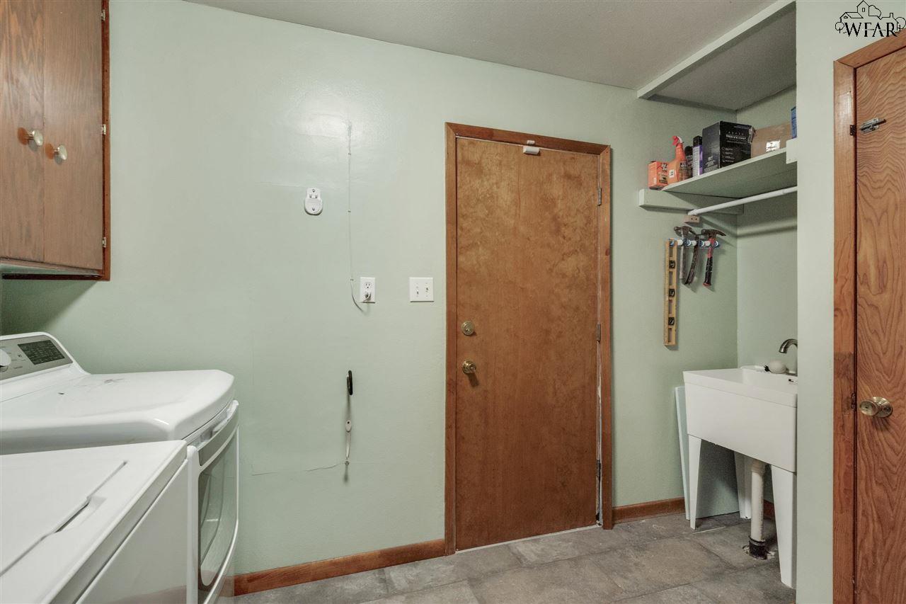 504 S Hilltop Avenue, Burkburnett, Texas image 23