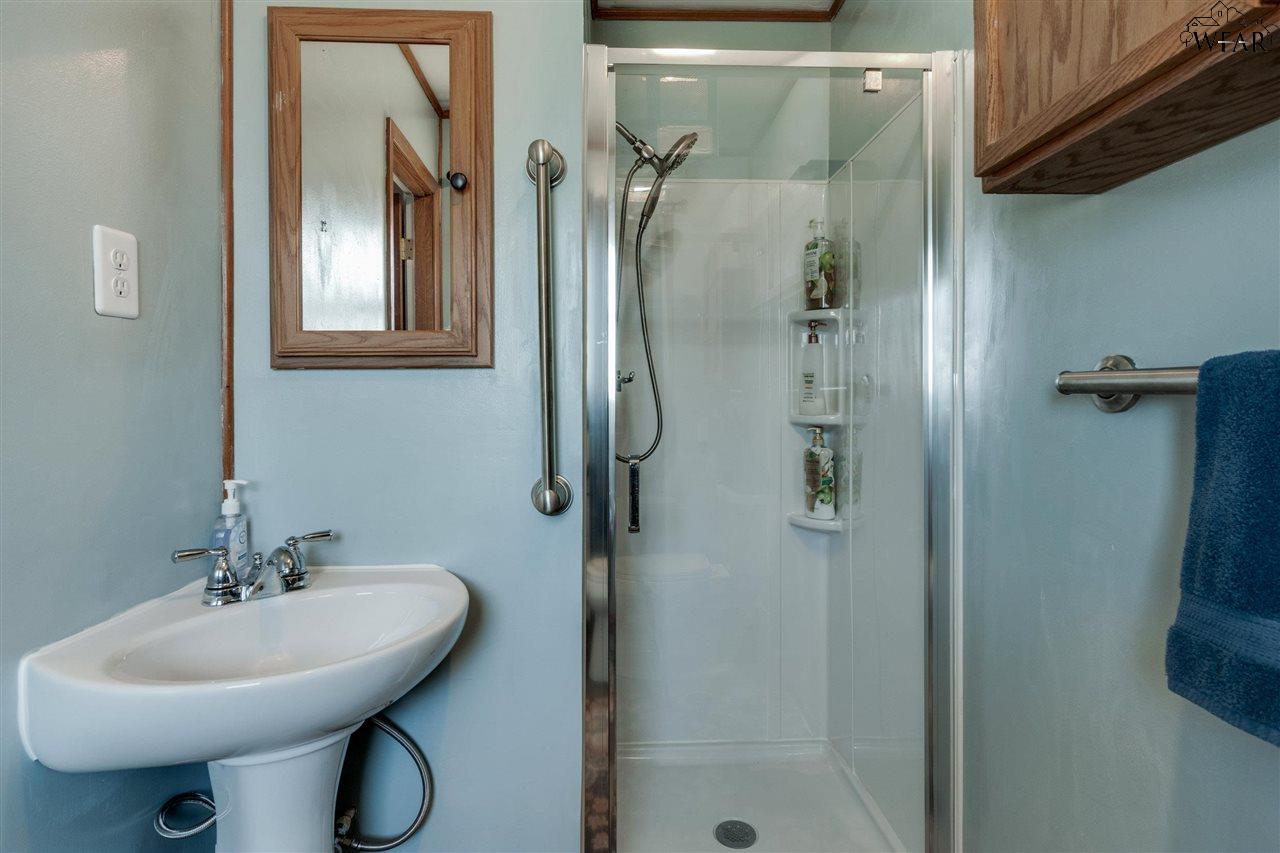 504 S Hilltop Avenue, Burkburnett, Texas image 19