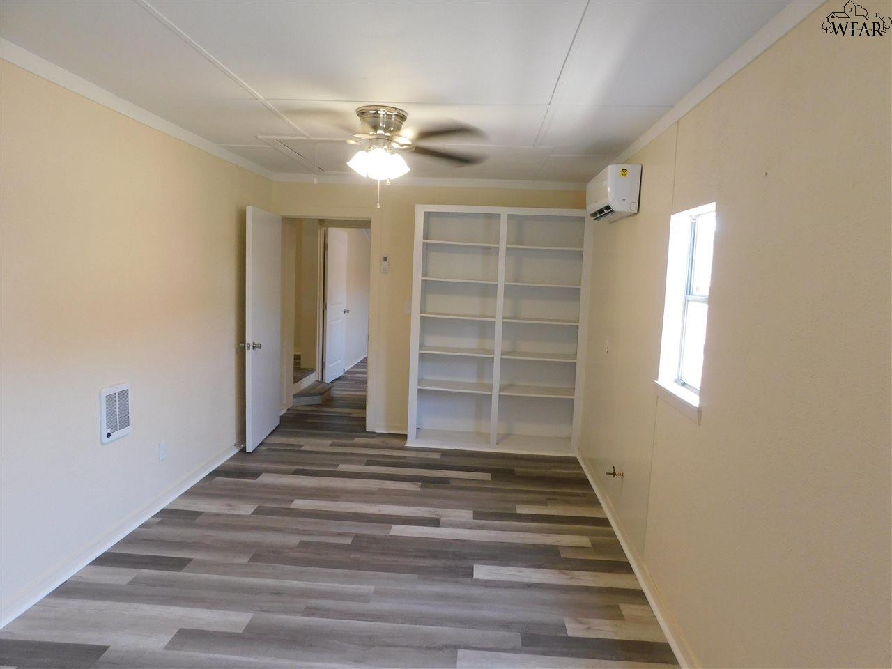 516 N Hilltop Avenue, Burkburnett, Texas image 23