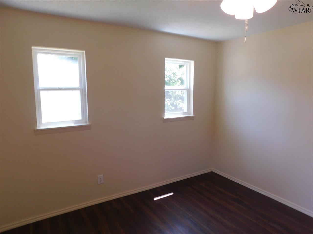 516 N Hilltop Avenue, Burkburnett, Texas image 24
