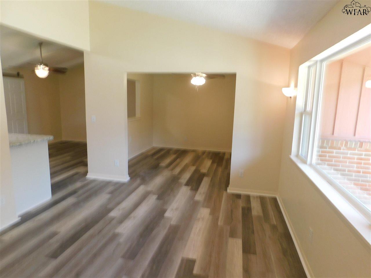 516 N Hilltop Avenue, Burkburnett, Texas image 7