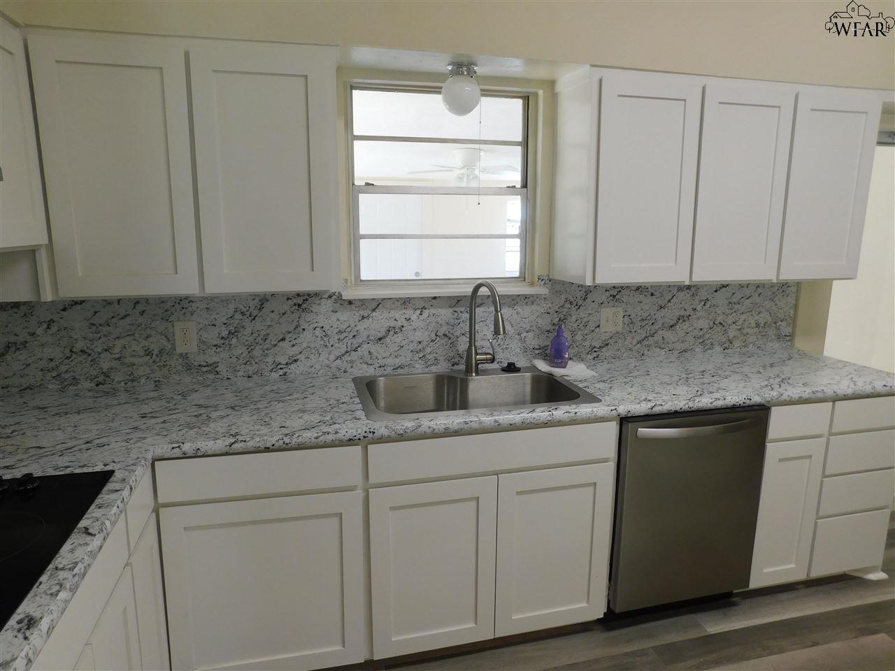 516 N Hilltop Avenue, Burkburnett, Texas image 10