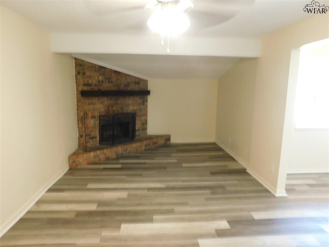 516 N Hilltop Avenue, Burkburnett, Texas image 2
