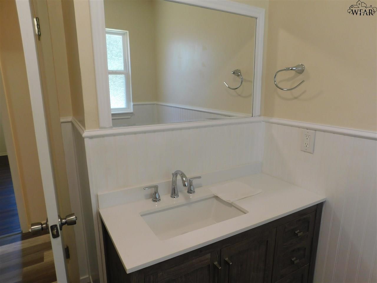 516 N Hilltop Avenue, Burkburnett, Texas image 18