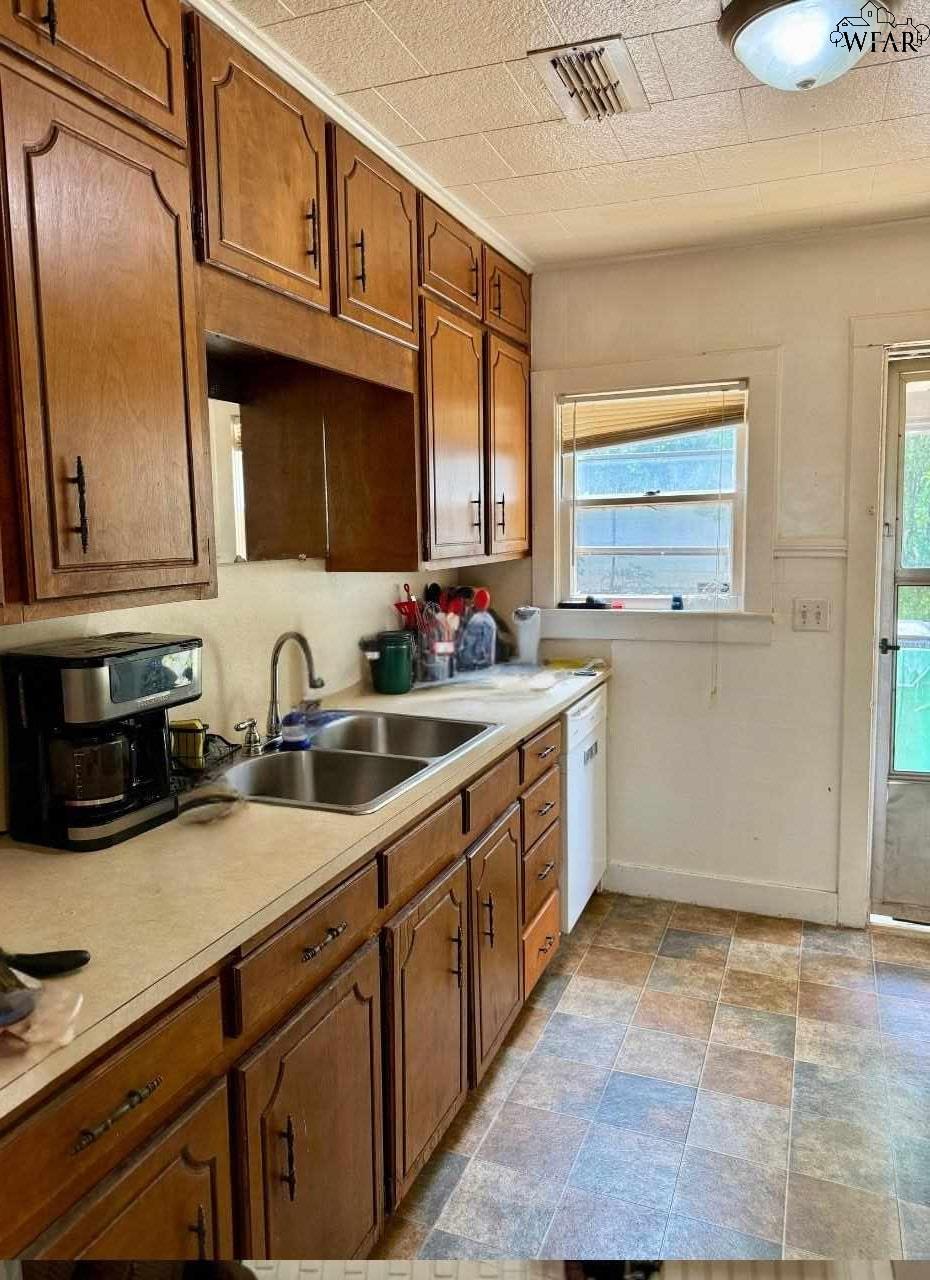 510 N Wilbarger Street, Electra, Texas image 8