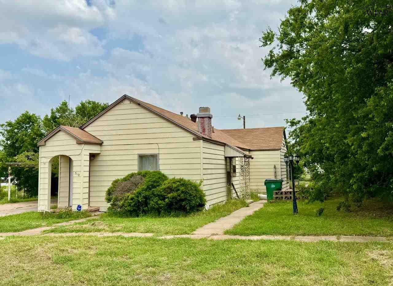 510 N Wilbarger Street, Electra, Texas image 3