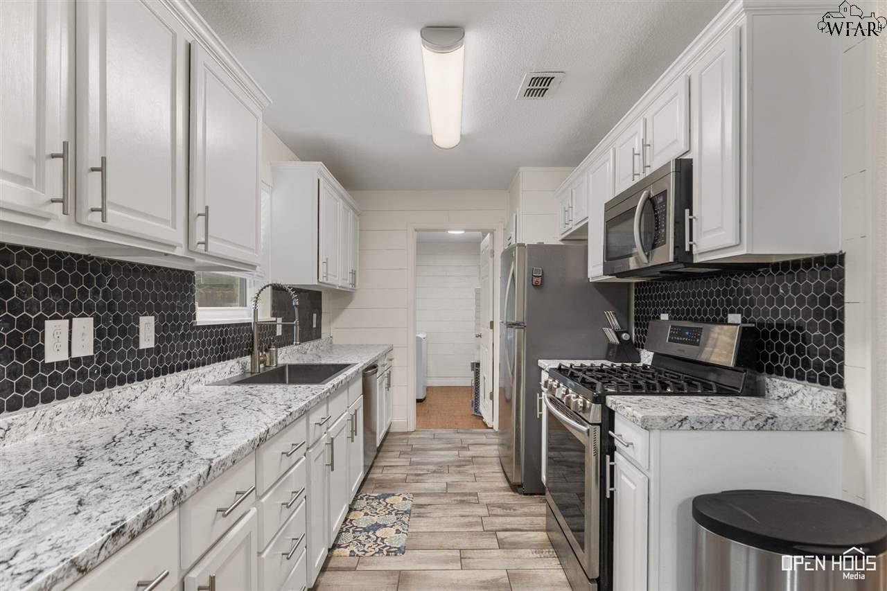 5108 Rockpoint Street, Wichita Falls, Texas image 11