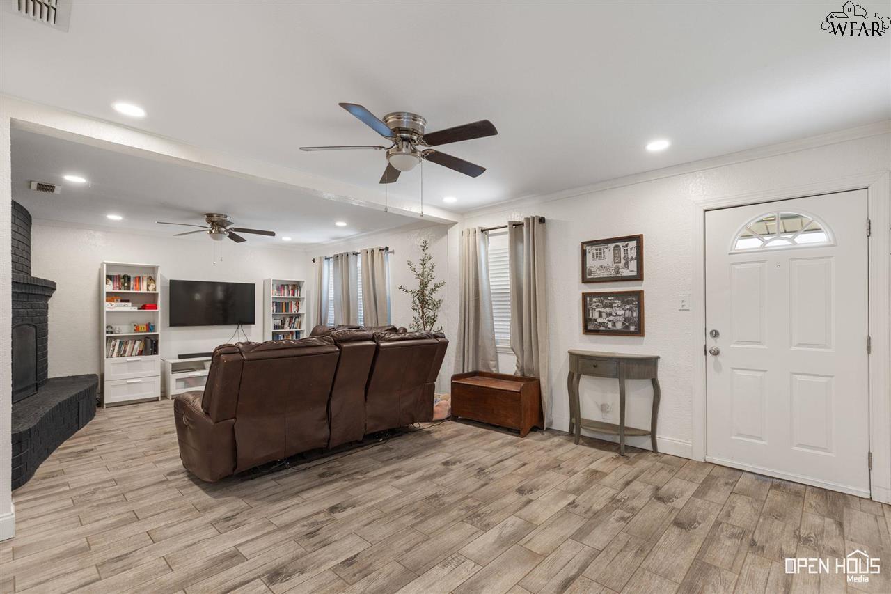 5108 Rockpoint Street, Wichita Falls, Texas image 3