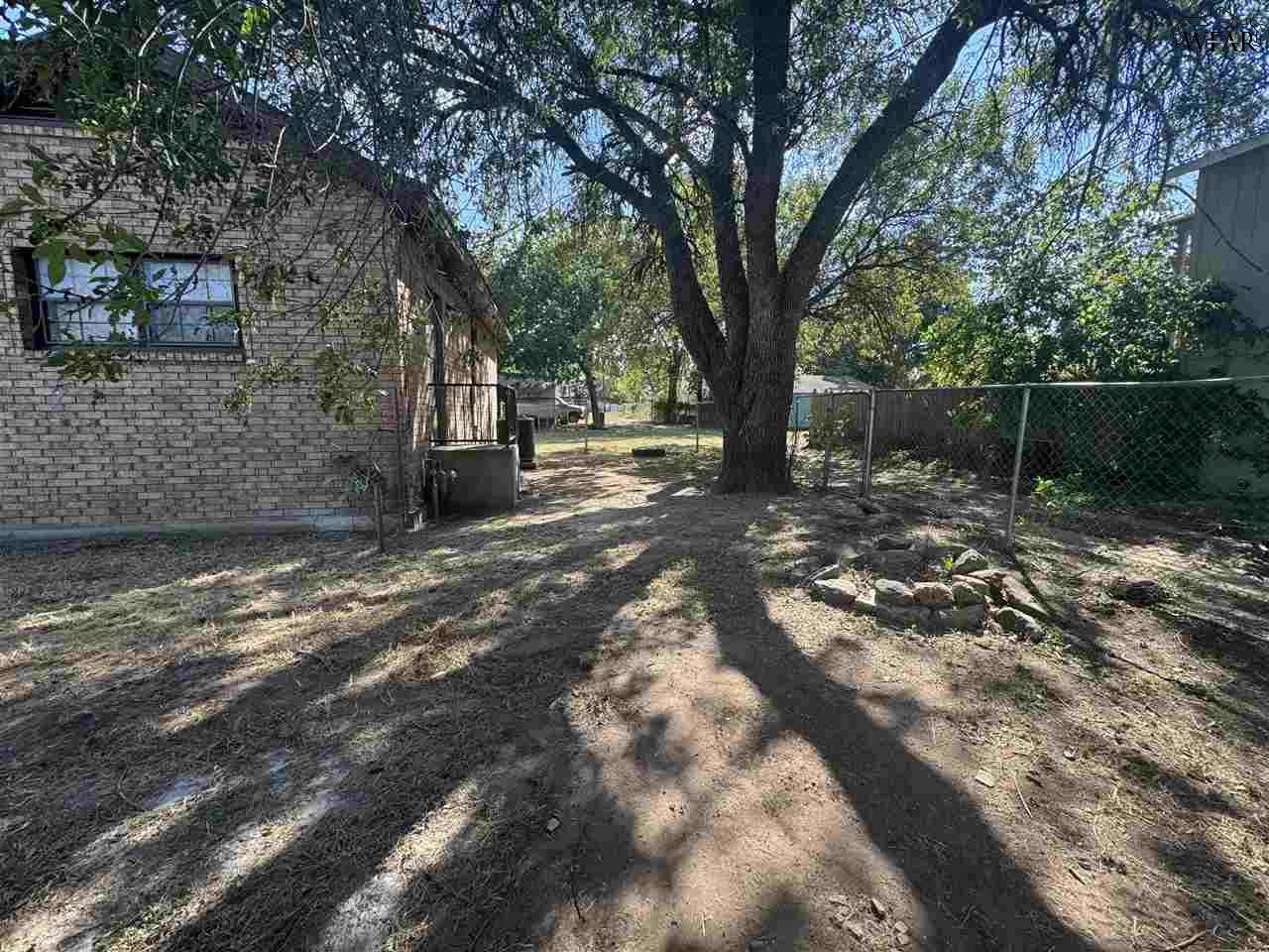 501 S Archer Street, Henrietta, Texas image 19