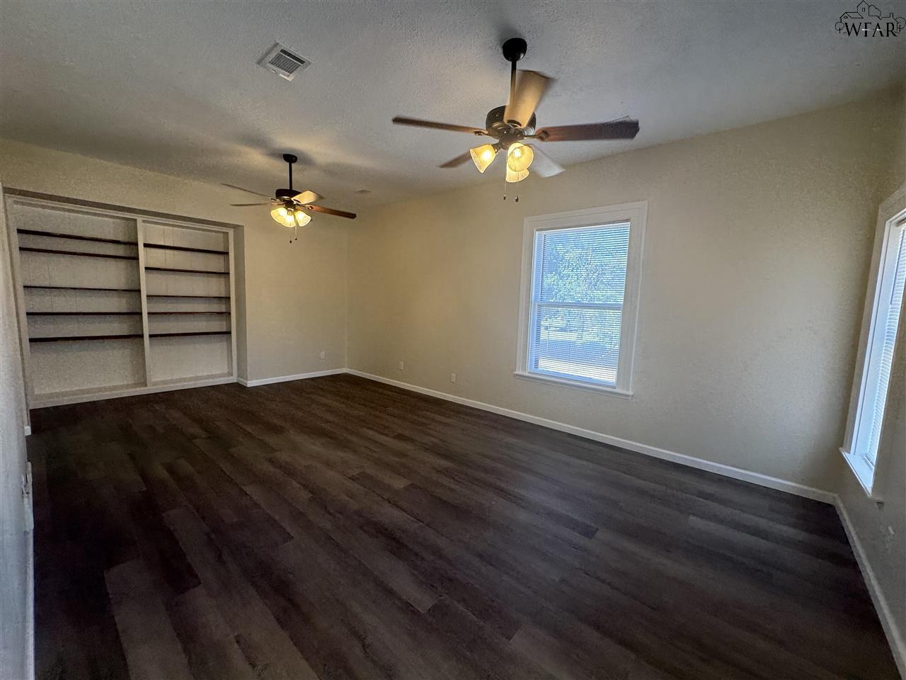 501 S Archer Street, Henrietta, Texas image 5