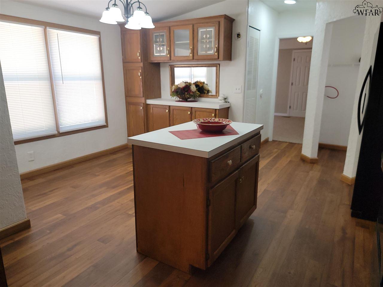 209 W 1st Street, Burkburnett, Texas image 11