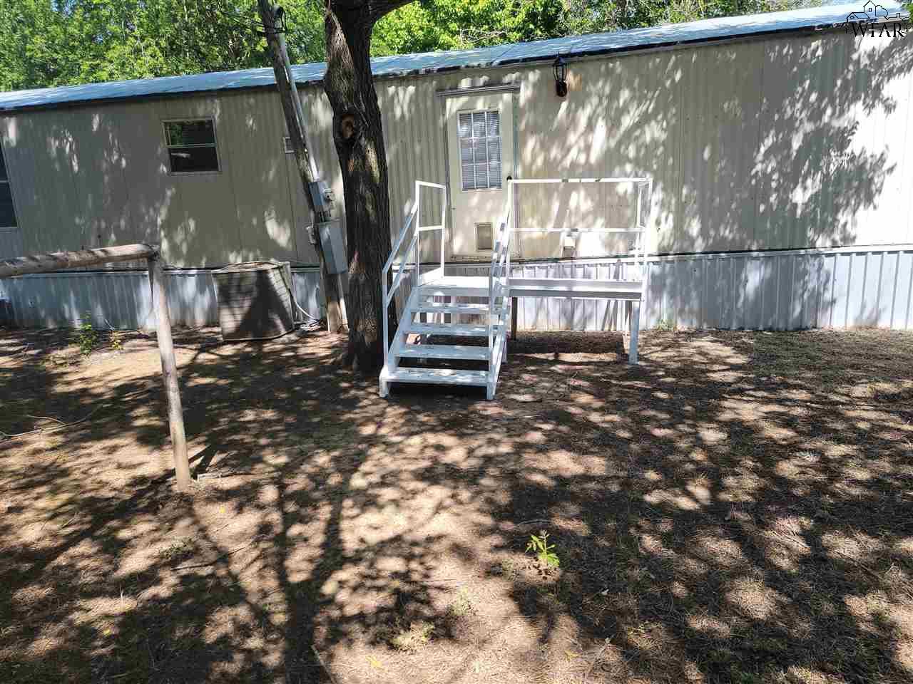 209 W 1st Street, Burkburnett, Texas image 27
