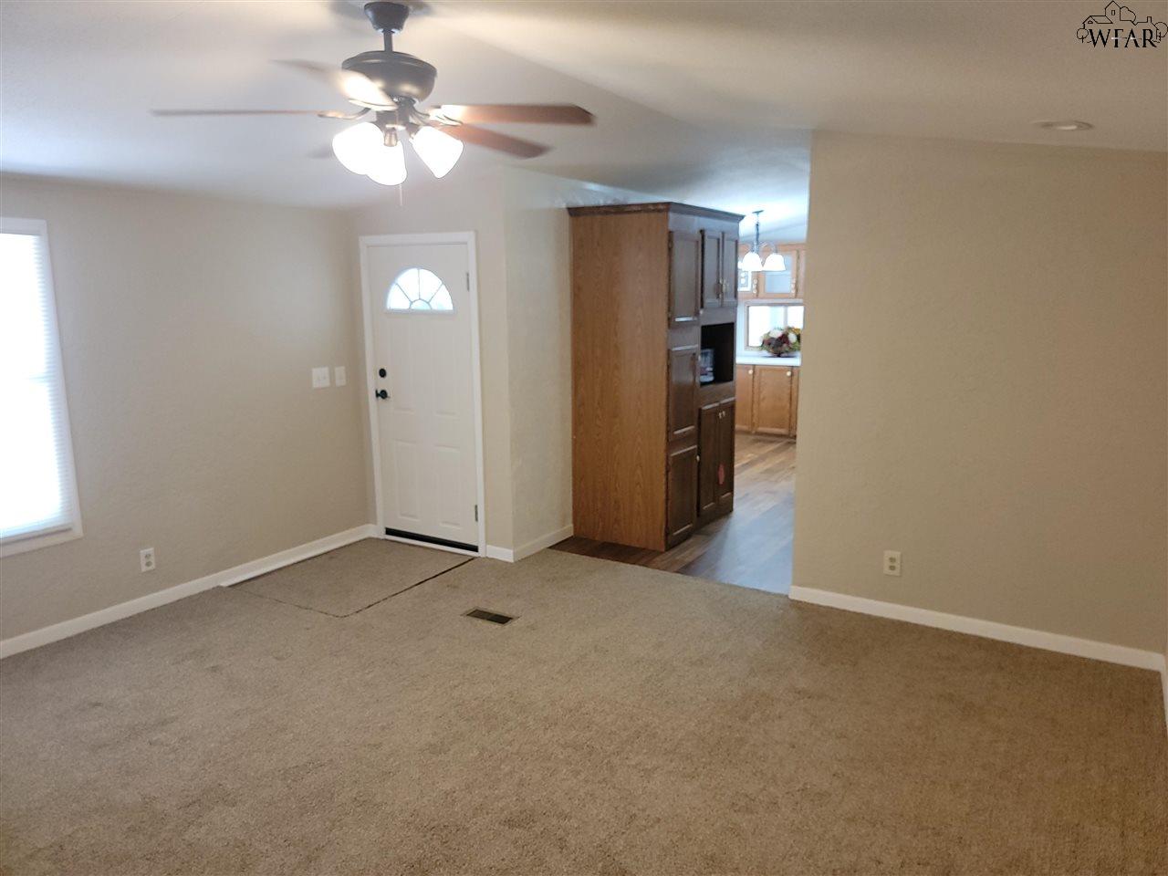 209 W 1st Street, Burkburnett, Texas image 5