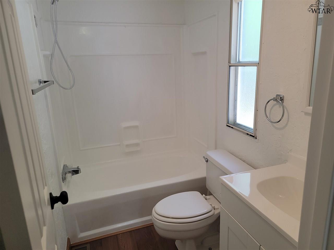 209 W 1st Street, Burkburnett, Texas image 22