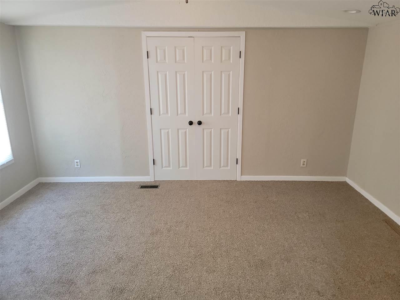209 W 1st Street, Burkburnett, Texas image 13