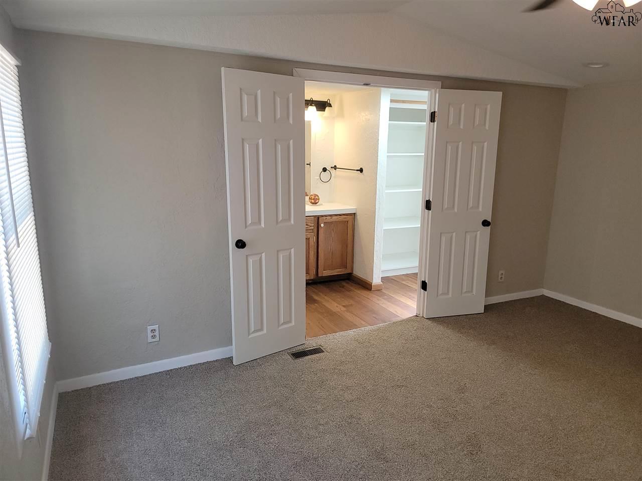209 W 1st Street, Burkburnett, Texas image 16