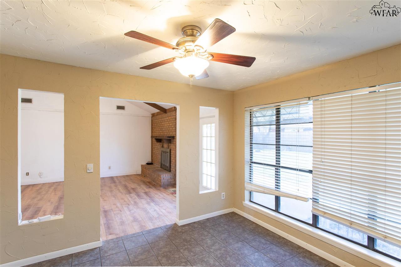 4614 Spring Shadow Drive, Wichita Falls, Texas image 9