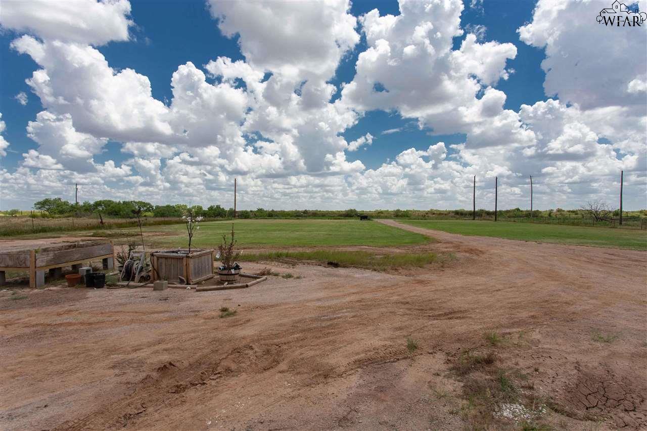 14953 Bray Road, Electra, Texas image 5