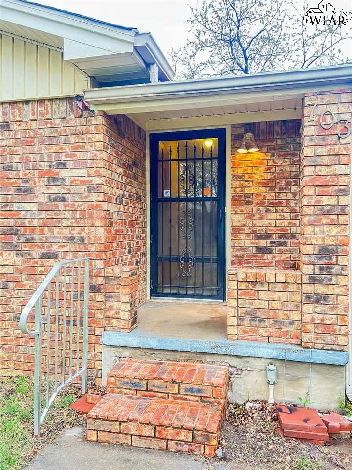 703 S Oak Street, Archer City, Texas image 7
