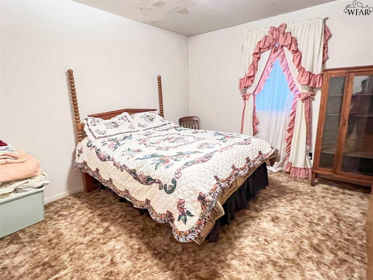 703 S Oak Street, Archer City, Texas image 22