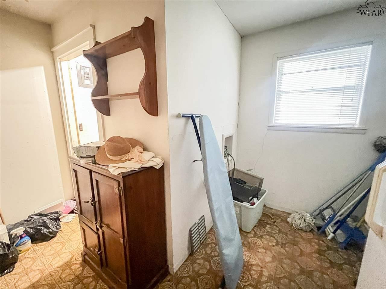 703 S Oak Street, Archer City, Texas image 14