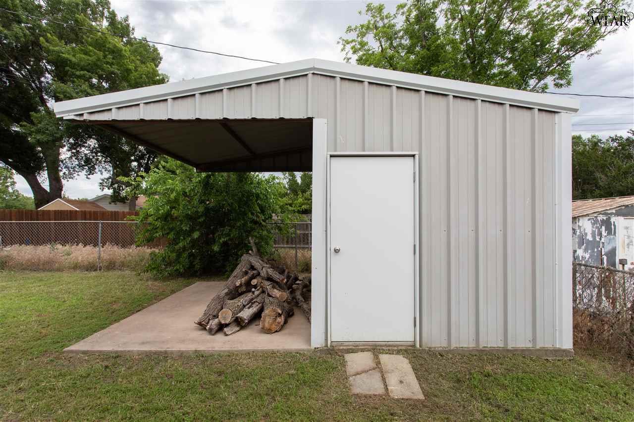 206 Clark Circle, Henrietta, Texas image 29