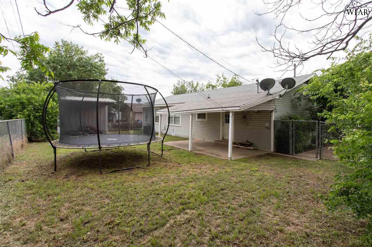 206 Clark Circle, Henrietta, Texas image 30