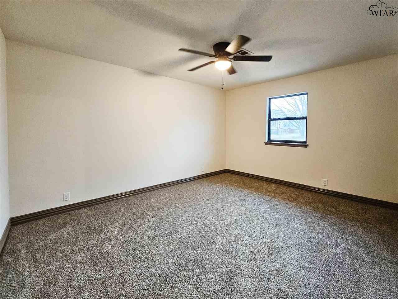 821 Mimosa Street, Burkburnett, Texas image 18