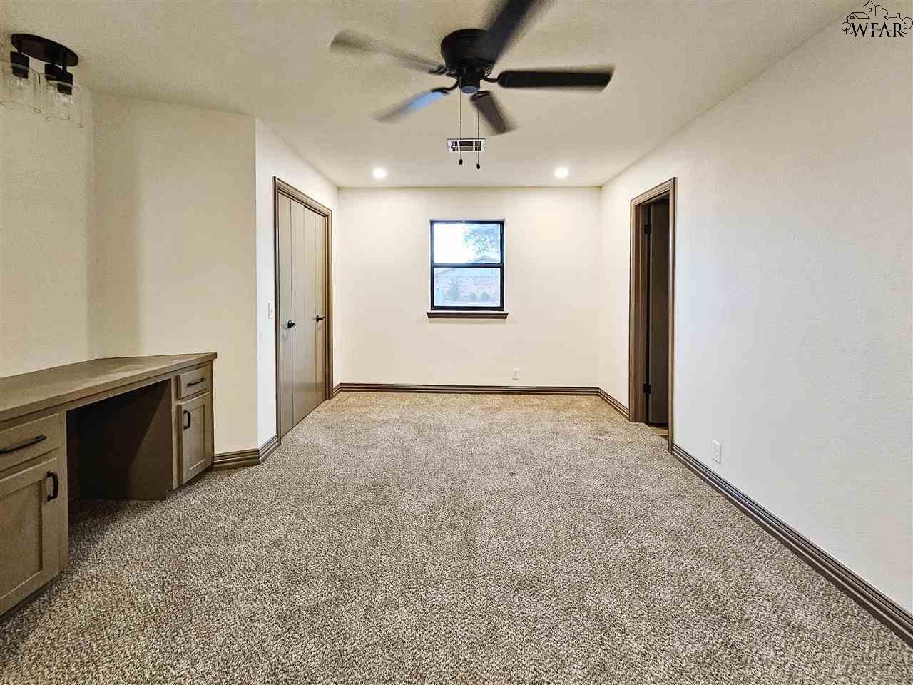 821 Mimosa Street, Burkburnett, Texas image 24