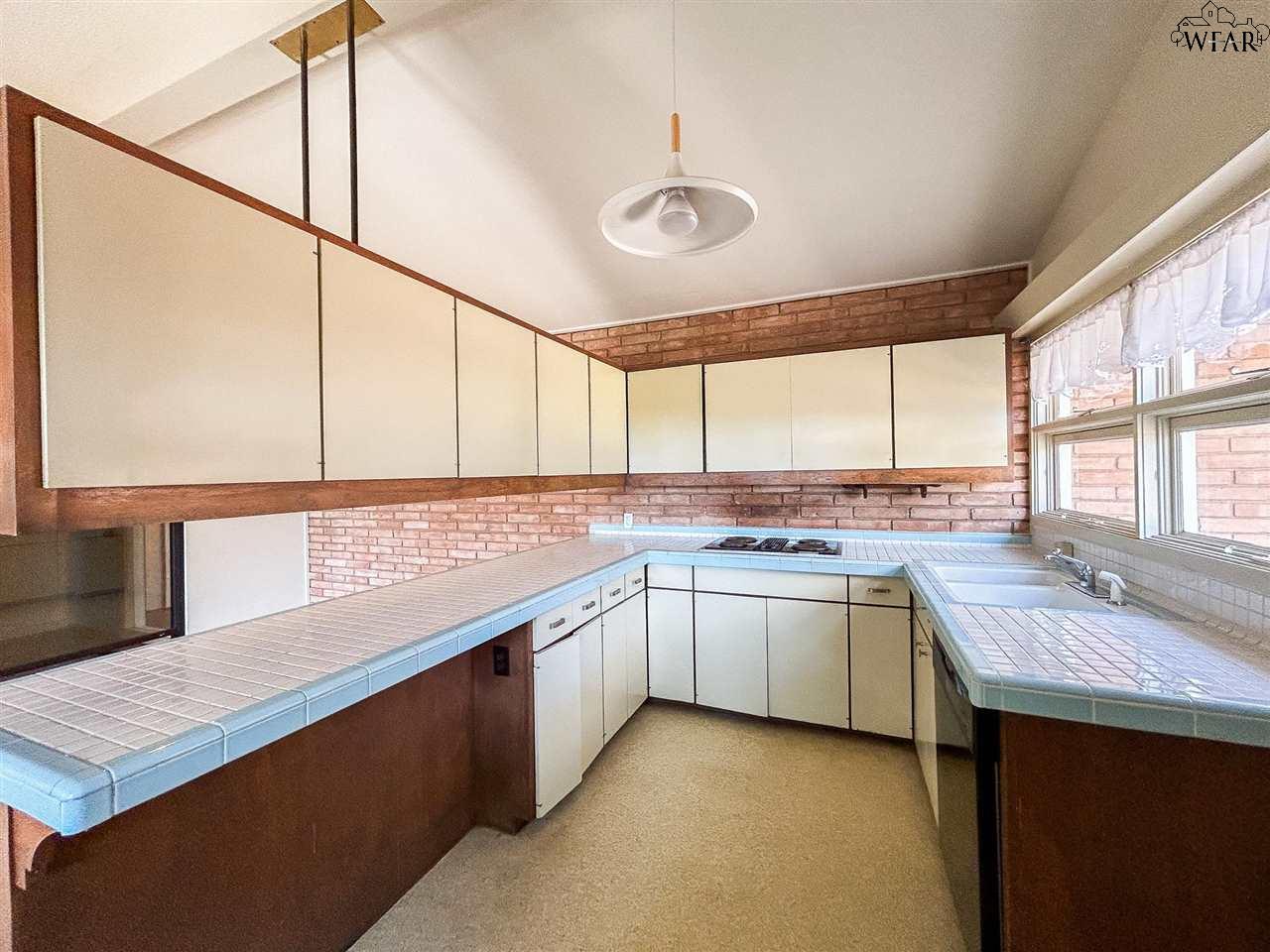 2501 Amherst Drive, Wichita Falls, Texas image 10
