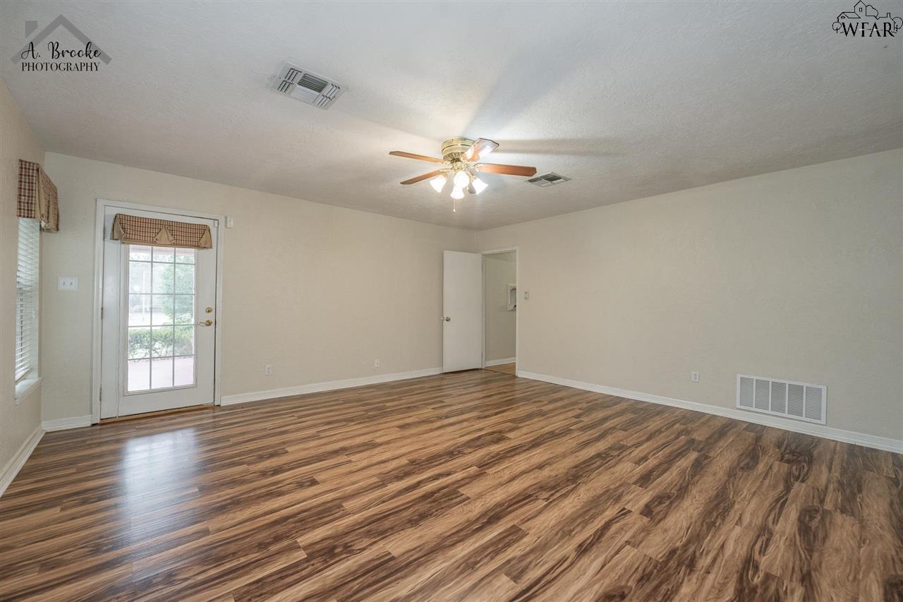 3316 Kessler Boulevard, Wichita Falls, Texas image 23