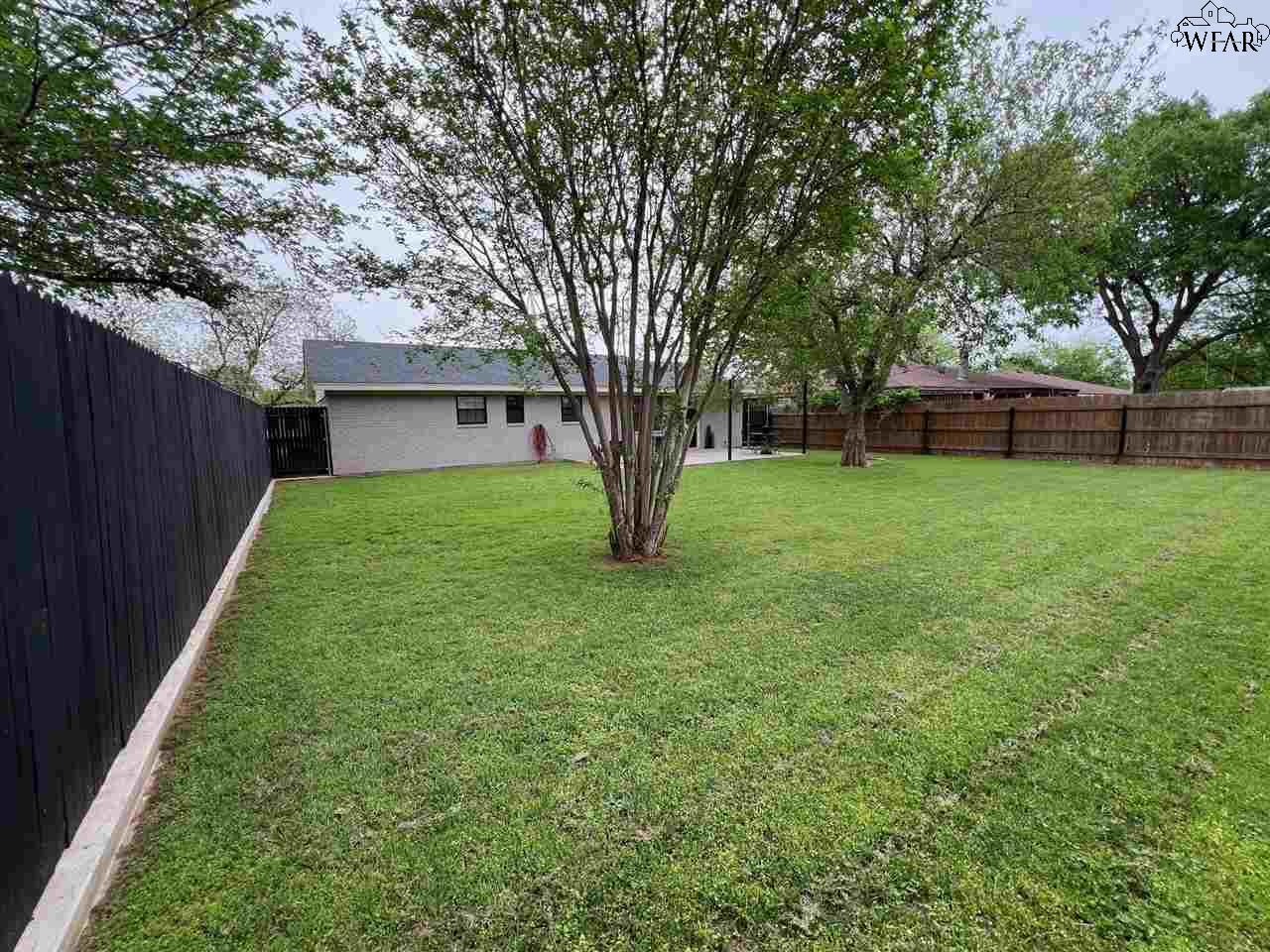 505 E Commerce Street, Henrietta, Texas image 27