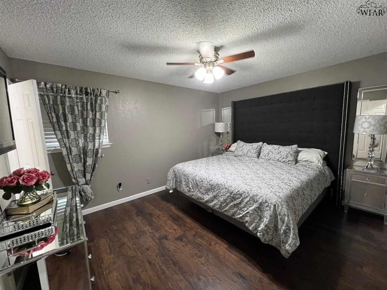 505 E Commerce Street, Henrietta, Texas image 10