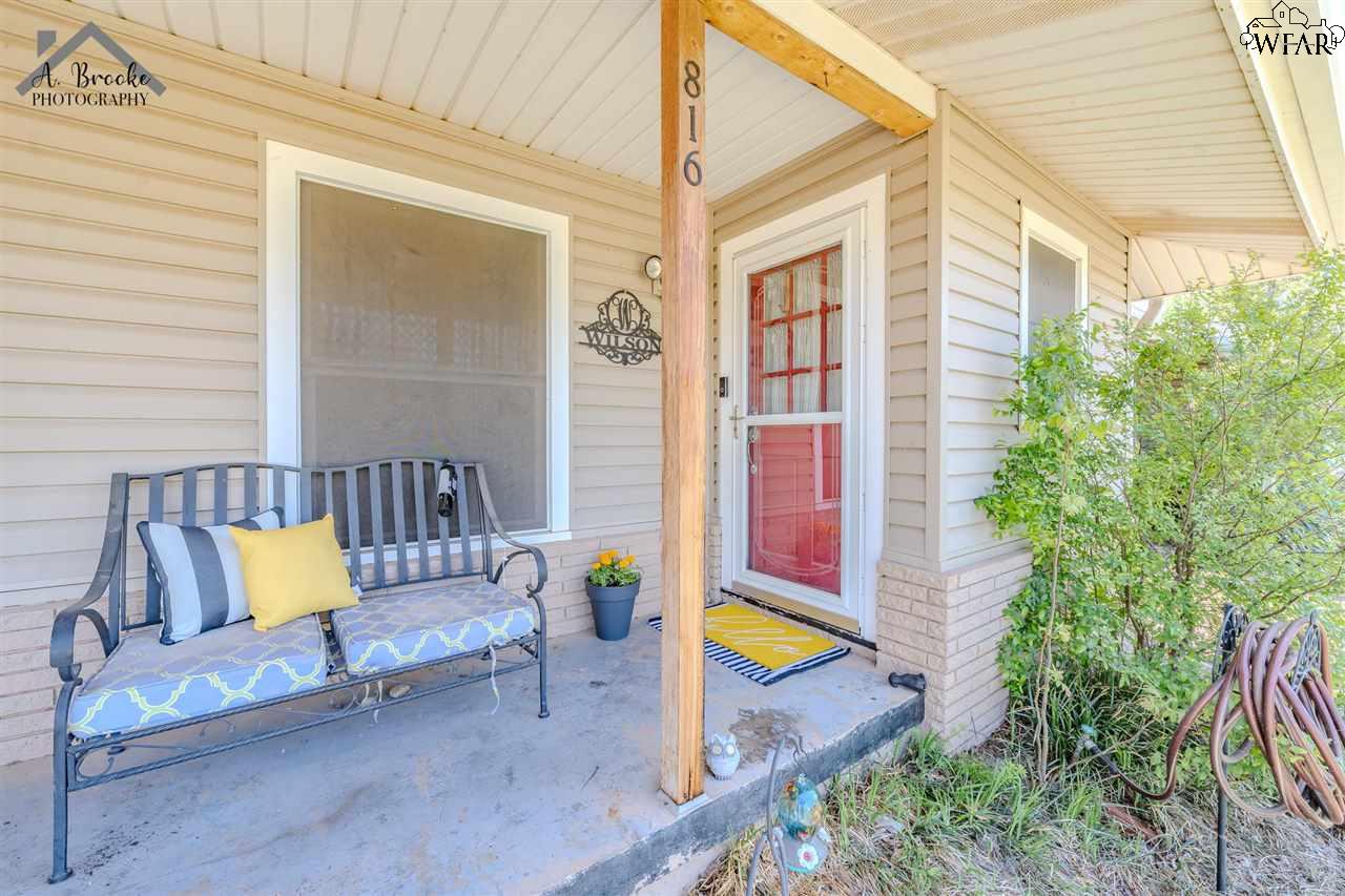 816 S Ash Street, Archer City, Texas image 6