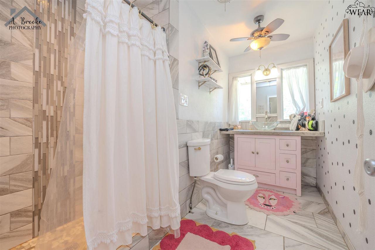 816 S Ash Street, Archer City, Texas image 20
