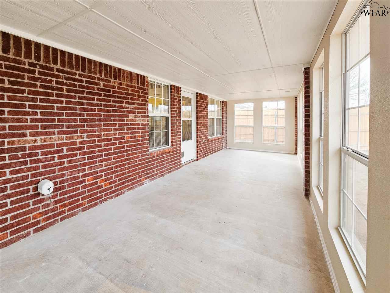 101 Kaitlin, Burkburnett, Texas image 19